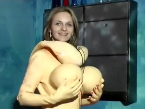 Live Rubber DOLL Three - NV