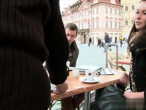Dat drumul in ea, Realitate